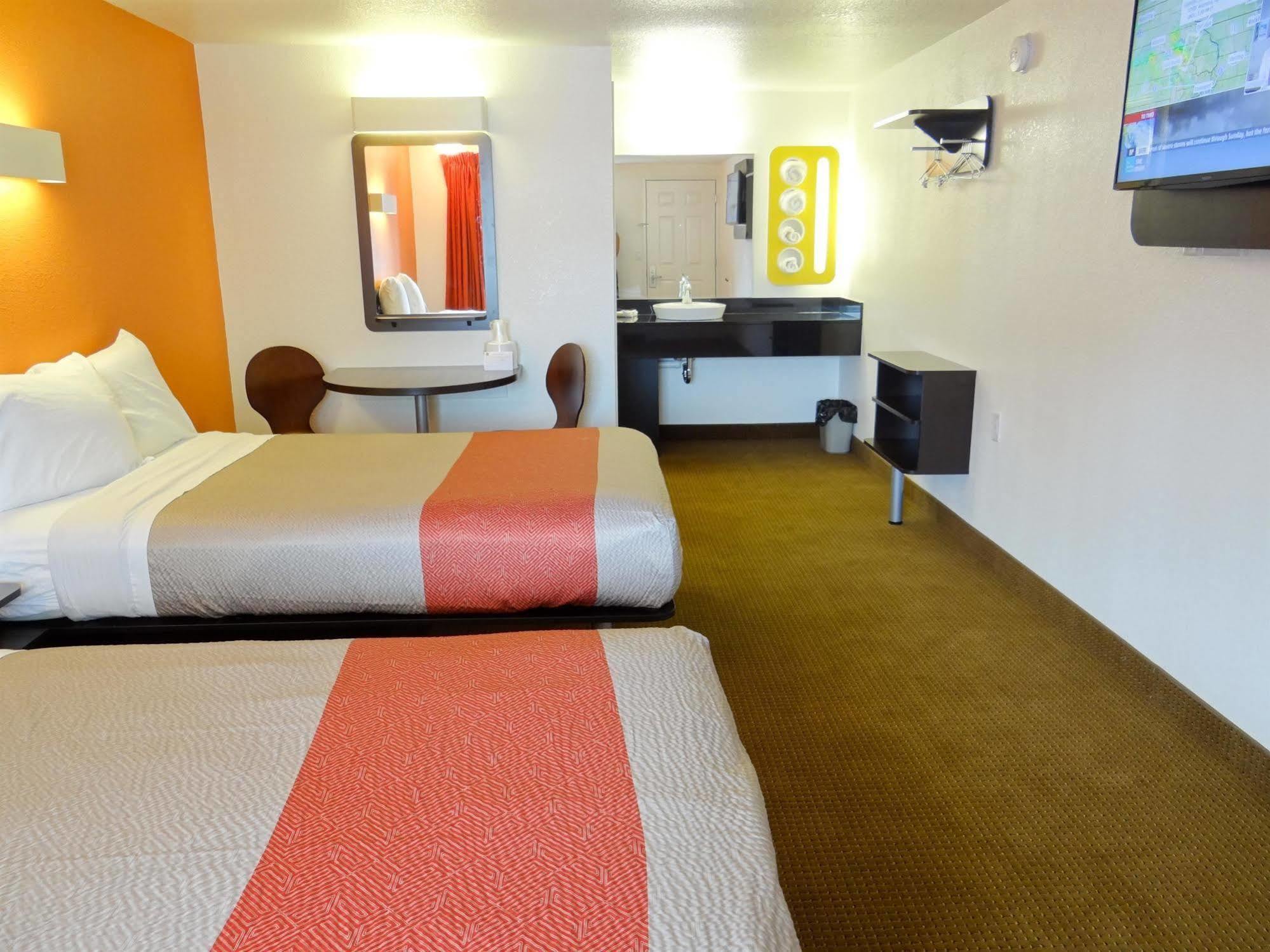 Motel 6-Erie, Pa Kearsarge Екстер'єр фото
